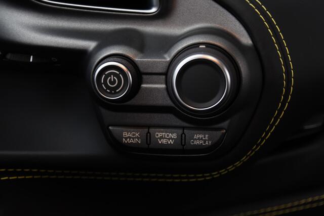 Ferrari 488 3.9 GTB HELE ORIGINEEL NEDERLANDS | CAPRISTO UITLAAT | ACHTERUITRIJCAMERA | LIFTING SYSTEEM | APPLE CARPLAY | BUMPY ROAD | SUBWOOFER |