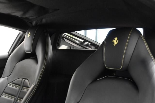 Ferrari 488 3.9 GTB HELE ORIGINEEL NEDERLANDS | CAPRISTO UITLAAT | ACHTERUITRIJCAMERA | LIFTING SYSTEEM | APPLE CARPLAY | BUMPY ROAD | SUBWOOFER |