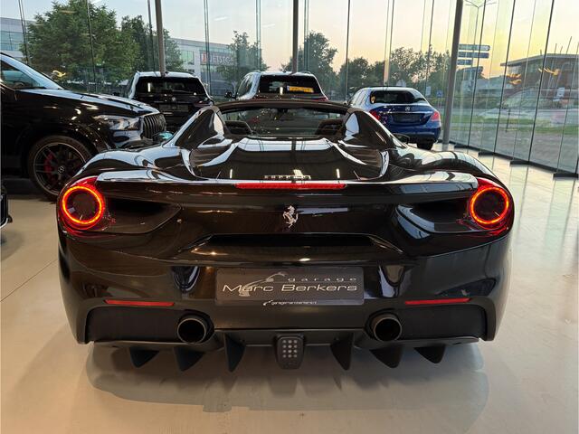 Ferrari 488 Spider, Ferrari Garantie, lift, camera, passenger display, racingseats, carbon int.