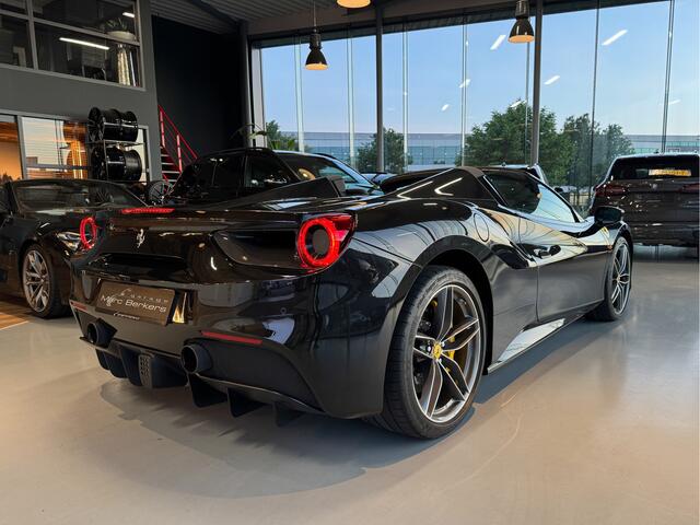 Ferrari 488 Spider, Ferrari Garantie, lift, camera, passenger display, racingseats, carbon int.