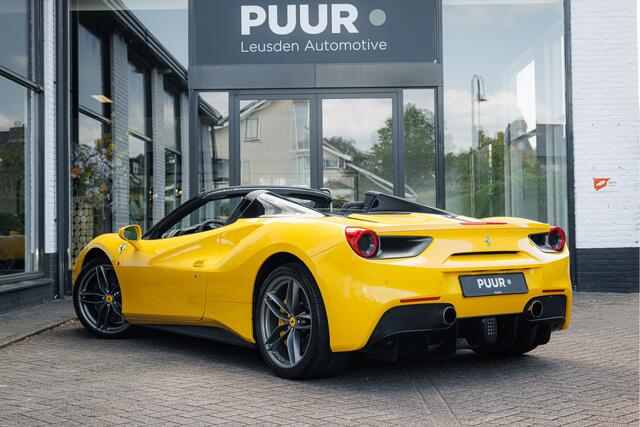 Ferrari 488 Spider 3.9 V8 Giallo Modena Goldrake Racing Seats - Carbon - Ferrari Service History
