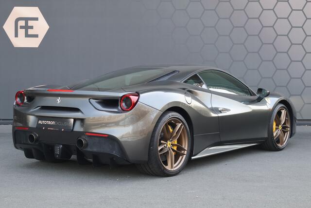 Ferrari 488 3.9 GTB HELE | NL AUTO | CAPRISTO UITLAAT | ACHTERUITRIJCAMERA | LIFTING SYSTEEM | APPLE CARPLAY | BUMPY ROAD | SUBWOOFER | FULL FERRARI SERVICED