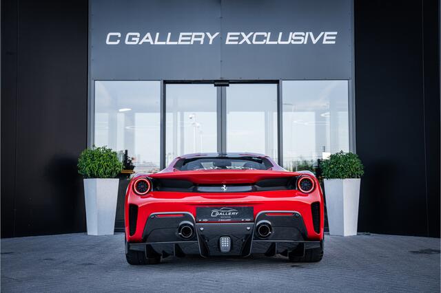 Ferrari 488 3.9 Pista - Lift | Full Carbon Pack | Camera | Dealer O.H.