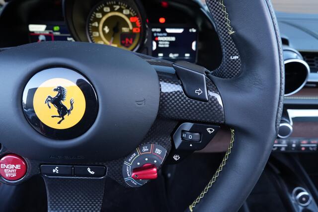 Ferrari 812 GTS 6.5 V12 HELE | Rosso Magma | Carbon | Lift | Passenger Display |