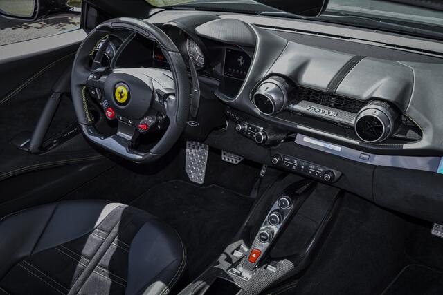Ferrari 812 GTS 6.5 V12 HELE | BTW-AUTO | CARPLAY | CARBON INT/EXT. | DAYTONA SEATS | LIFTING | TITATIUM EXHAUST PIPES | PASS. DISPLAY | JBL HI-FI | 360CAM | ETC.