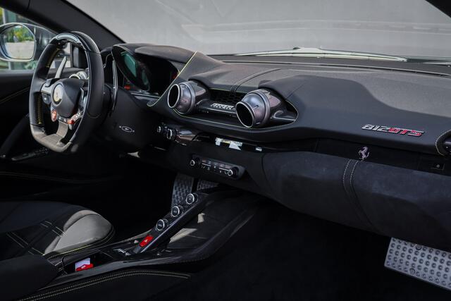 Ferrari 812 GTS 6.5 V12 HELE | BTW-AUTO | CARPLAY | CARBON INT/EXT. | DAYTONA SEATS | LIFTING | TITATIUM EXHAUST PIPES | PASS. DISPLAY | JBL HI-FI | 360CAM | ETC.