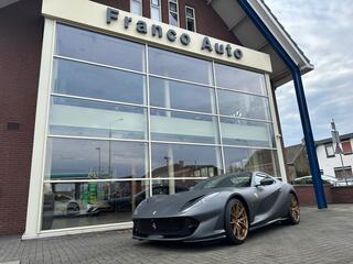 ferrari-812-6.5-v12-hele