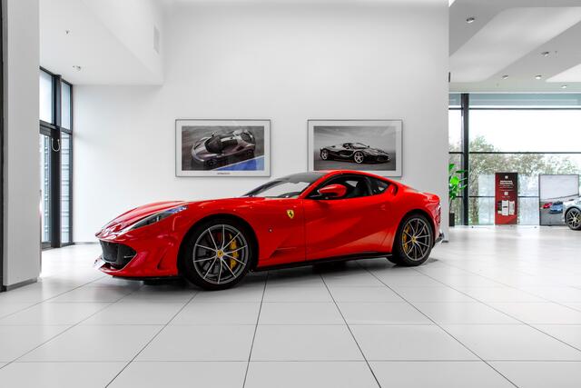 Ferrari 812 Superfast ~Ferrari Munsterhuis~