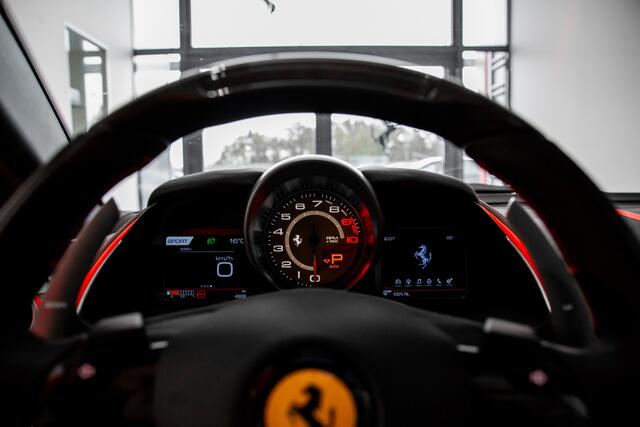 Ferrari 812 Superfast ~Ferrari Munsterhuis~