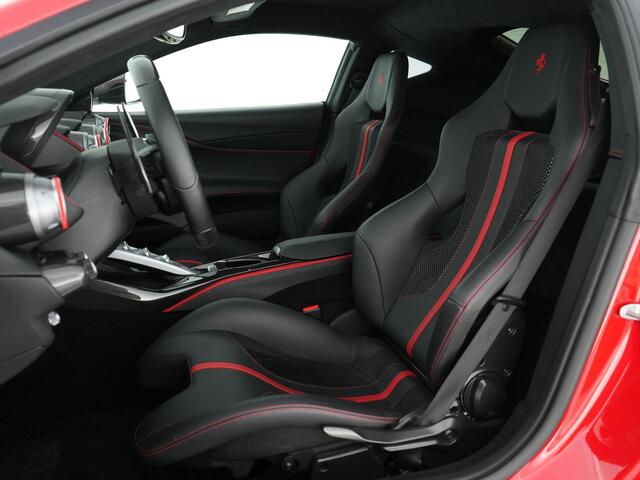 Ferrari 812 Superfast |1e eigenaar|dealer onderhouden|Racing seats|full carbon|passenger display|lift|JBL|voor en achtercamera|