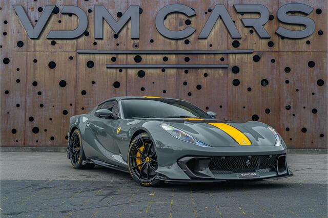 Ferrari 812 Competizione 6.5 V12 | 1 of 8 Color Grigio Medio | Carbon | Lift | CarPlay | 1 of 999 | Extracampionario |