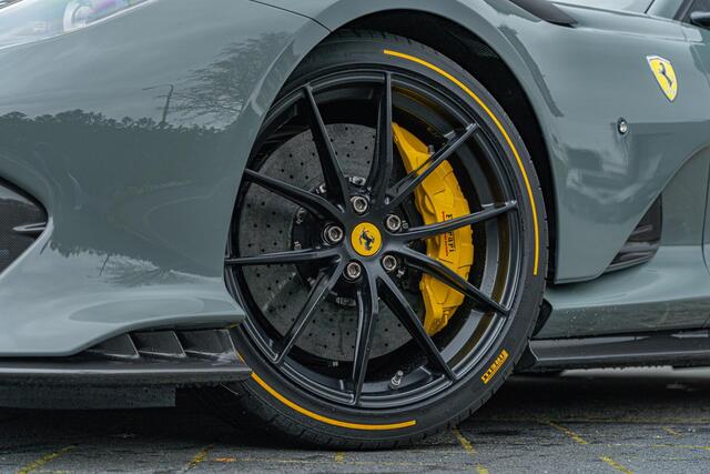 Ferrari 812 Competizione 6.5 V12 | 1 of 8 Color Grigio Medio | Carbon | Lift | CarPlay | 1 of 999 | Extracampionario |
