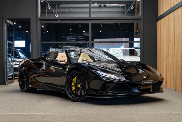 Ferrari F8 Spider 3.9 V8 Lift Carbon Seats Novitec Akrapovic Carbon Interior