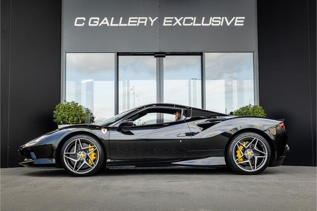 Ferrari F8 Spider 3.9 V8 HELE - Nero Daytona | Passenger Display | Lift | Alcantara