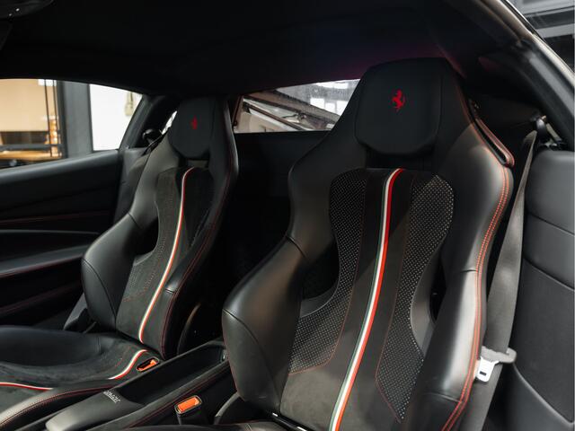Ferrari F8 Tributo Carbon Seats Tricolor Camera F8 Tributo 3.9 V8 HELE