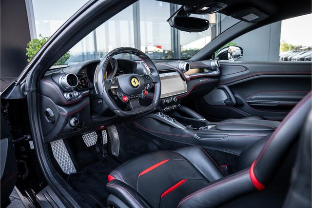 Ferrari GTC4 T 3.9 V8 - Nero Daytona | Passenger Display | Lift | Stoelkoeling | Memory
