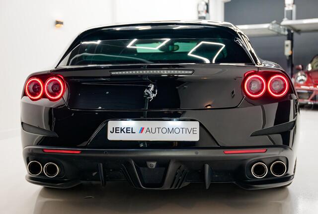 Ferrari GTC4 6.3 V12 Full Option (Export Price ¤ 190.000,= netto) Lift, Panorama, NERO Stellato