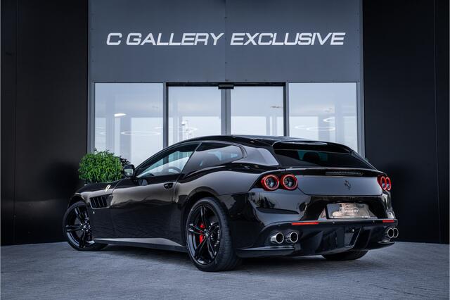 Ferrari GTC4 6.3 V12 - 4-zits l Lift l Passanger Display l Carbon l Panorama