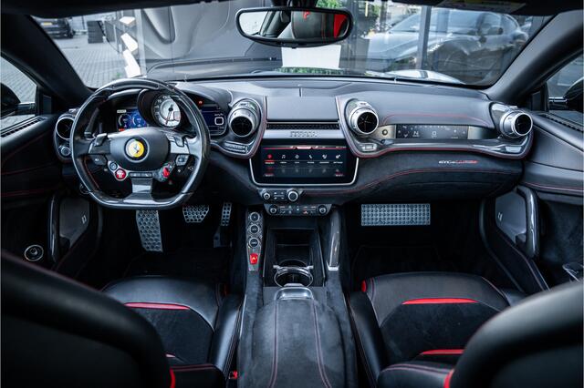 Ferrari GTC4 6.3 V12 - 4-zits l Lift l Passanger Display l Carbon l Panorama