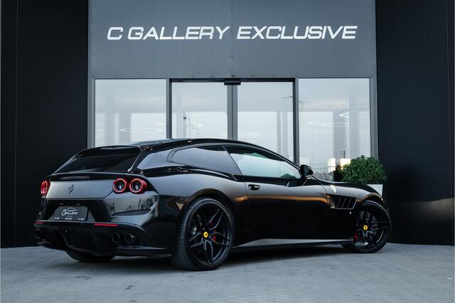 Ferrari GTC4 6.3 V12 - 4-zits l Lift l Passanger Display l Carbon l Panorama