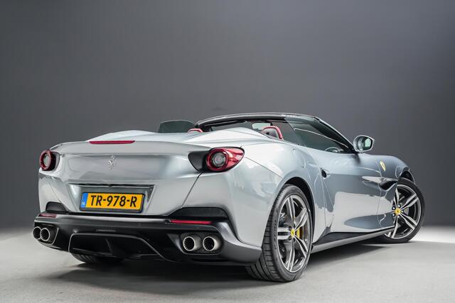 Ferrari Portofino 3.9 V8 HELE |org. Nederlandse auto|passenger display|sportuitlaat|achteruitrijcamera|elektrisch bedienbare stoelen met memory|stoelverwarming|Scuderia Ferrari shields|