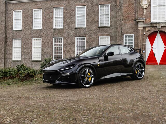 Ferrari Purosangue 6.5 V12 Nero Purosanque, Cuoio interior, Full Carbon, Pano