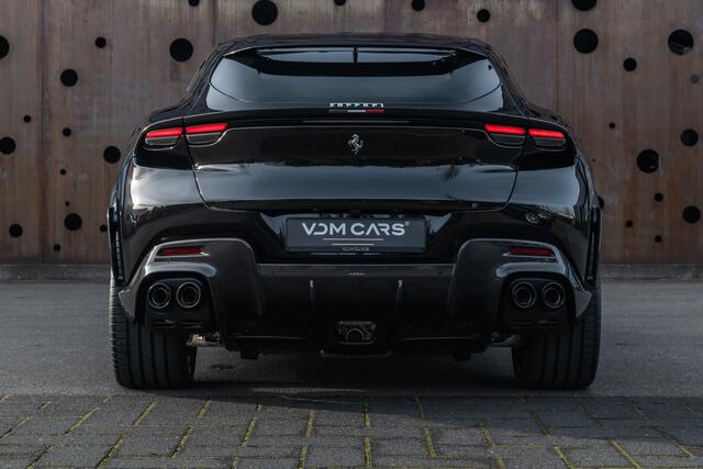 Ferrari Purosangue 6.5 V12 | Carbon | Panorama | Lift | Connect | Massage | 360 | XLED |