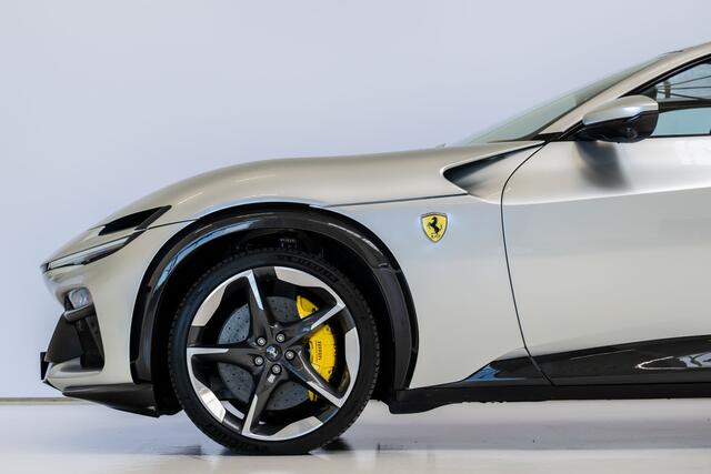 Ferrari Purosangue 6.5 V12, 2-layer SanuSilver, Full Carbon