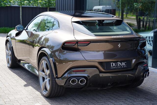 Ferrari Purosangue 6.5 V12 / NL-AUTO / BTW / Carbon / Massage / 8 D.Km
