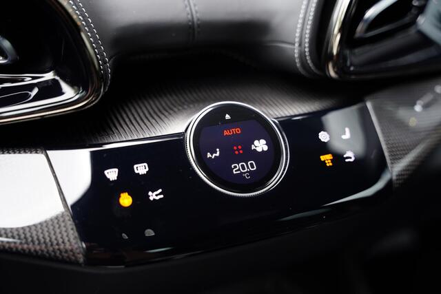 Ferrari Purosangue 6.5 V12 / Retrofit Steering Wheel / Full Carbon / Electrochromic Roof
