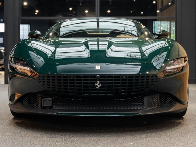 Ferrari Roma Spider V8 Verde British Racing Roma Spider 3.9 V8 Passenger Display