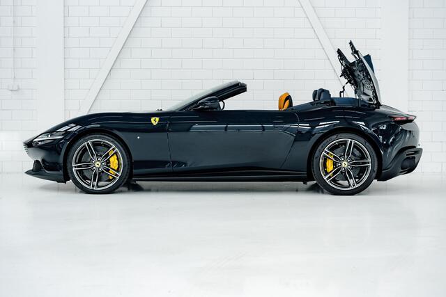 Ferrari Roma Spider 3.9 V8 | Diamond forged Wheels | Passenger Display | Ferrari Shields |
