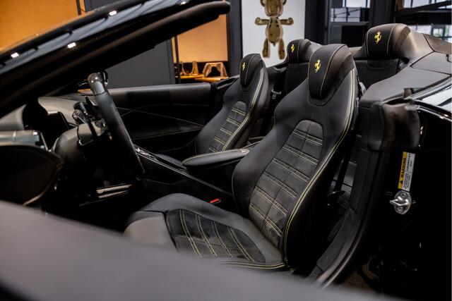 Ferrari Roma Spider V8 Atelier Daytona Seats Roma Spider 3.9 V8 Carbon interior Shields