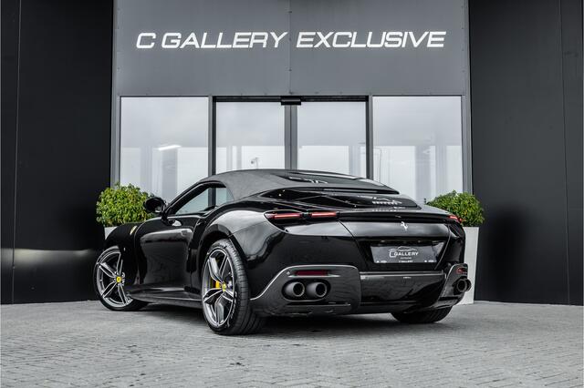 Ferrari Roma Spider 3.9 V8 - Nero Daytona | Full Carbon | Passenger Display | JBL | 360 Camera | Memory