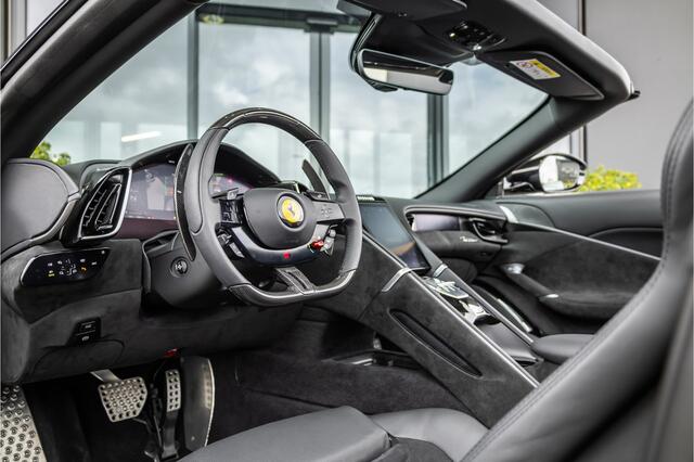 Ferrari Roma Spider 3.9 V8 - Nero Daytona | Full Carbon | Passenger Display | JBL | 360 Camera | Memory