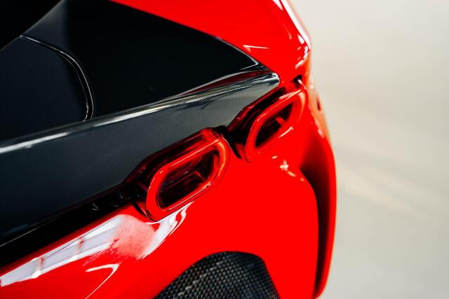 Ferrari SF90 Spider 4.0 V8 Assetto Fiorano