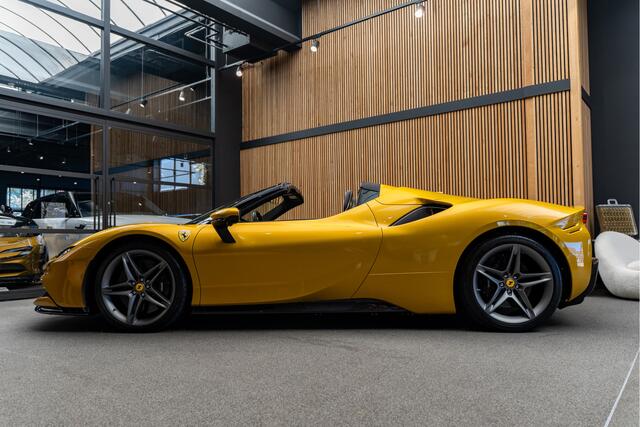 Ferrari SF90 Spider Full Carbon 4.0 V8 Carbon Seats