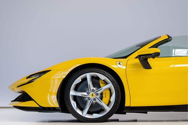Ferrari SF90 Spider 4.0 V8 Assetto Fiorano, Full Carbon, JBL