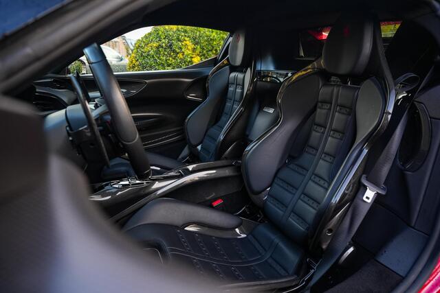 Ferrari SF90 Stradale 4.0 V8 Assetto Fiorano Fiorano Pack Carbon Fibre Daytona Racing Seats