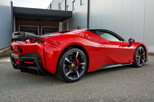 Ferrari SF90 Stradale - Assetto Fiorano - Rosso Corsa - Full Carbon