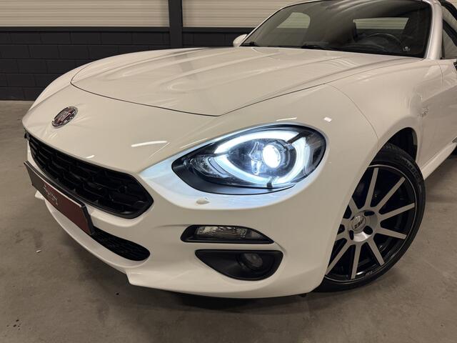 Fiat 124 Spider 1.4 MultiAir Turbo Lusso LED/LEER/BOSE/CAMERA/17"LMV/KEYLESS/ARTIC-WHITE/VOLLEDIG FIAT DEALER HISTORIE, RECENT OH BEURT GEHAD INCL DISTR. RIEM VERVANGEN
