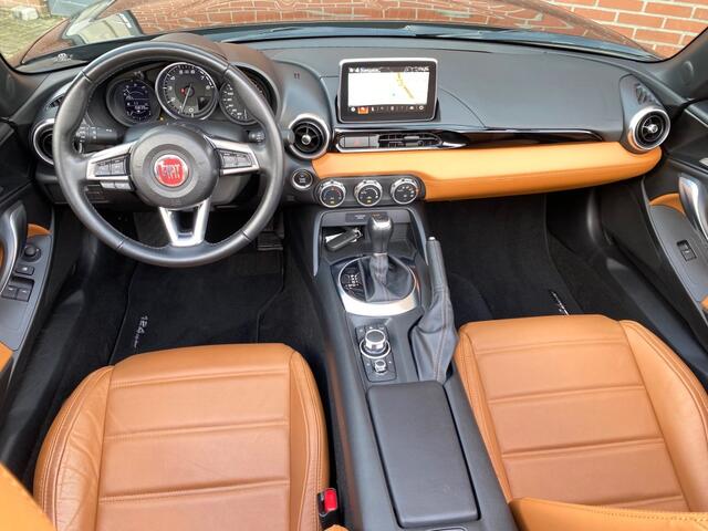 Fiat 124 Spider 1.4 M-AIR T LUSSO AUTOMAAT NAV CRUISE CAMERA PDC LEER XENON LMV