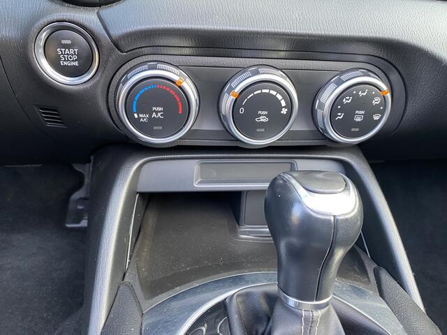 Fiat 124 Spider 1.4 MultiAir Turbo Abarth 125 KW Cruise contr./Airco/L/M Velg /Mistlampen voor/Sportonderstel/Multifunction. Lederen stuur.