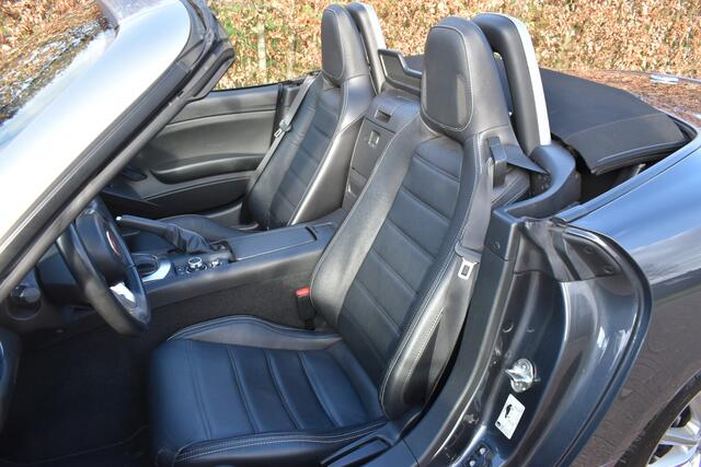 Fiat 124 Spider 1.4 MultiAir Turbo Lusso AUTOMAAT ZÉÉR MOOI!