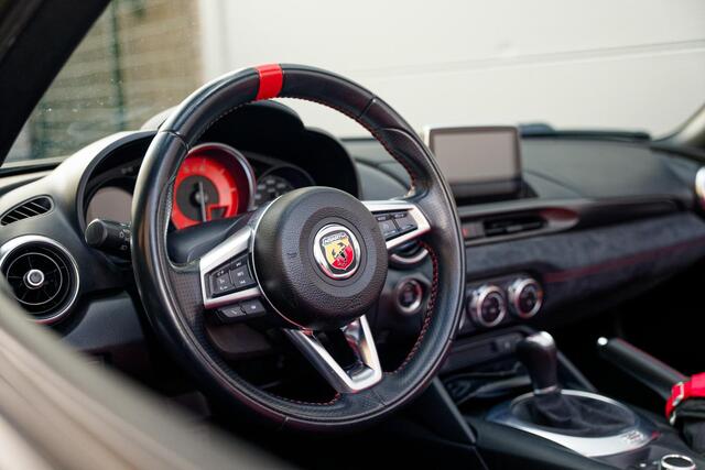 Fiat 124 Spider 1.4 MultiAir Turbo Abarth Apple CarPlay, Unieke auto.