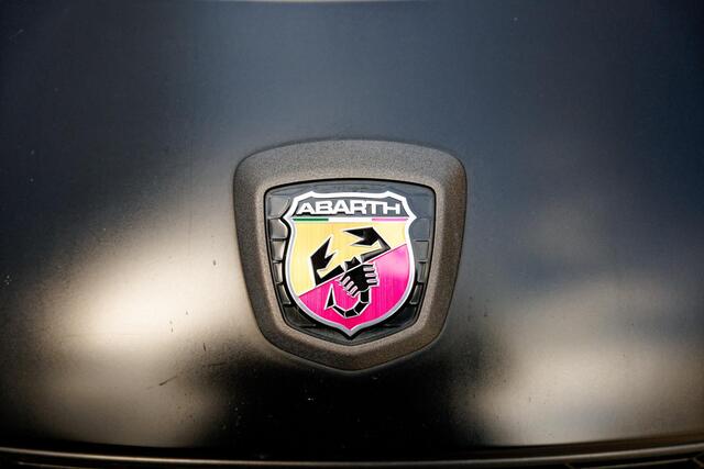 Fiat 124 Spider 1.4 MultiAir Turbo Abarth Apple CarPlay, Unieke auto.