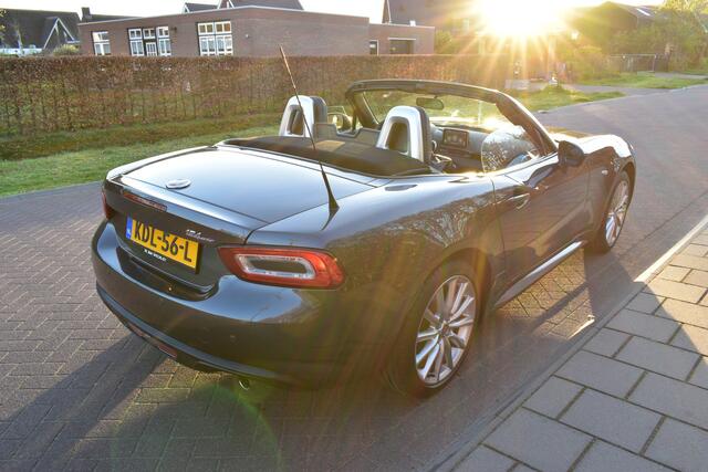 Fiat 124 Spider 1.4 MultiAir Turbo Lusso AUTOMAAT ZÉÉR MOOI!