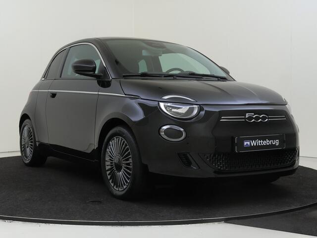 Fiat 500 3+1 Icon 42 kWh KM uitvoering en opties onbekend!!