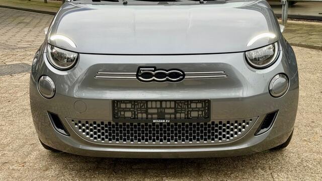 Fiat 500 ACTION 24kwh / 10.743ex BTW / 184,- netto bijtelling