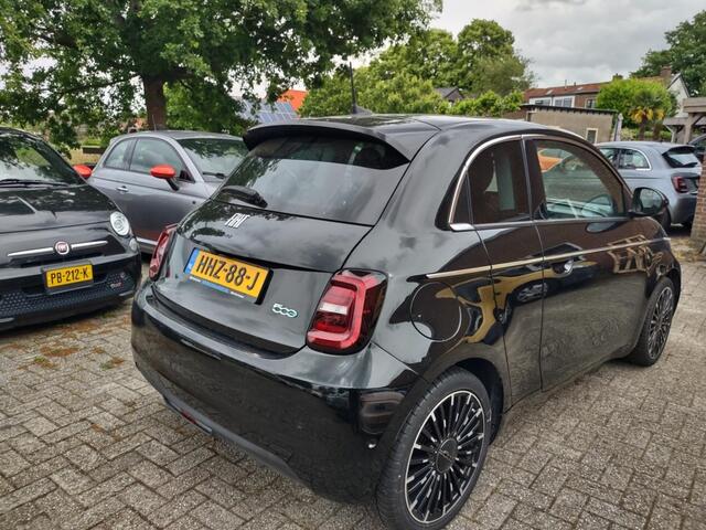 Fiat 500 E-3+1-PanoDak-42KW-met 2000 korting